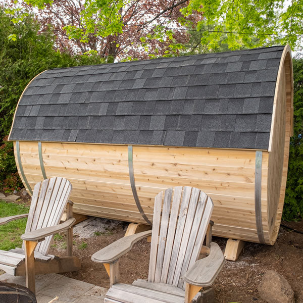 Black asphalt shingle roof