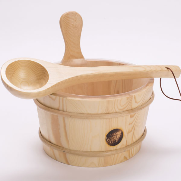 Wooden sauna bucket and ladle